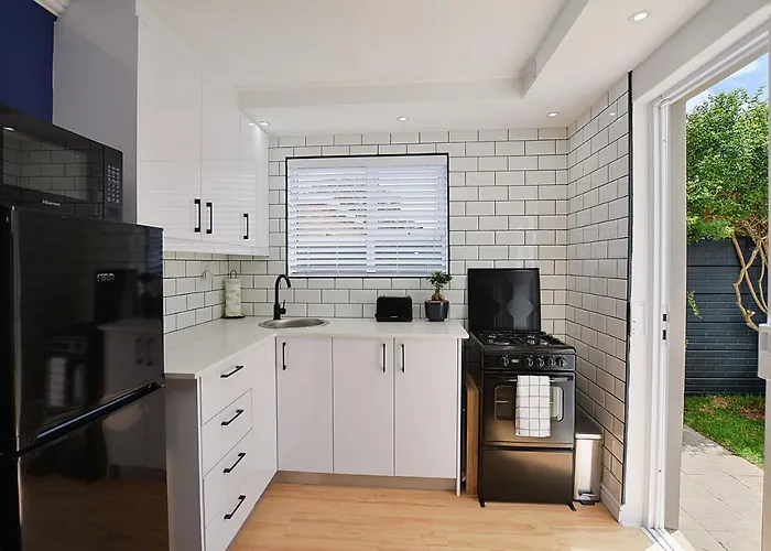 Flatlet 2.1Km From Iconic Blaauwberg Beach