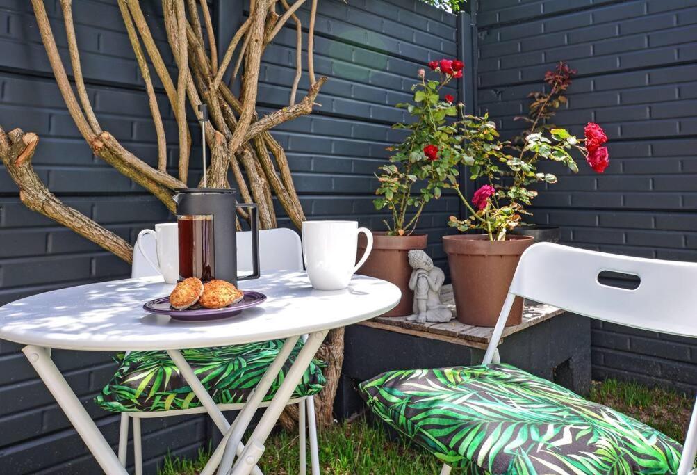 Flatlet 2.1km From Iconic Blaauwberg Apartment *
